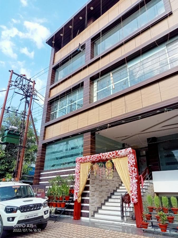 Hotel Citrus Lucknow Ngoại thất bức ảnh